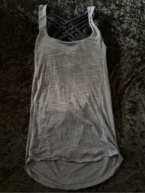 Lululemon Free to Be Wild Tank - Size 4